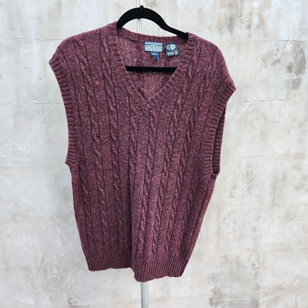 Centura vintage Shetland wool cable knit sweater vest maroon